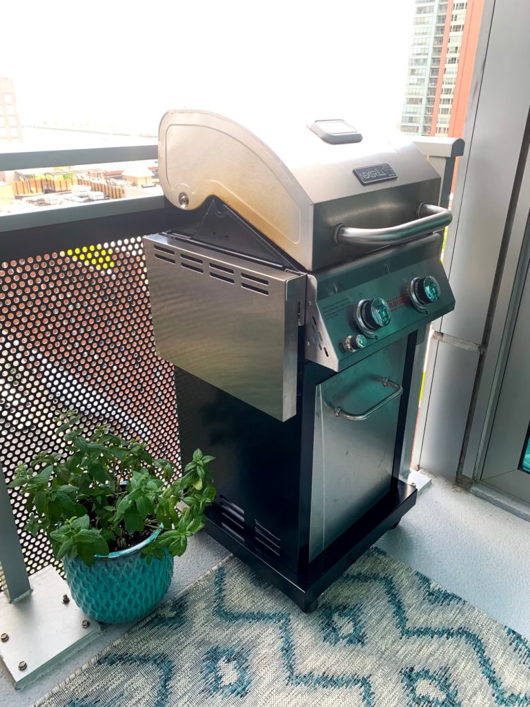 Small Outdoor Patio with nexgrill 