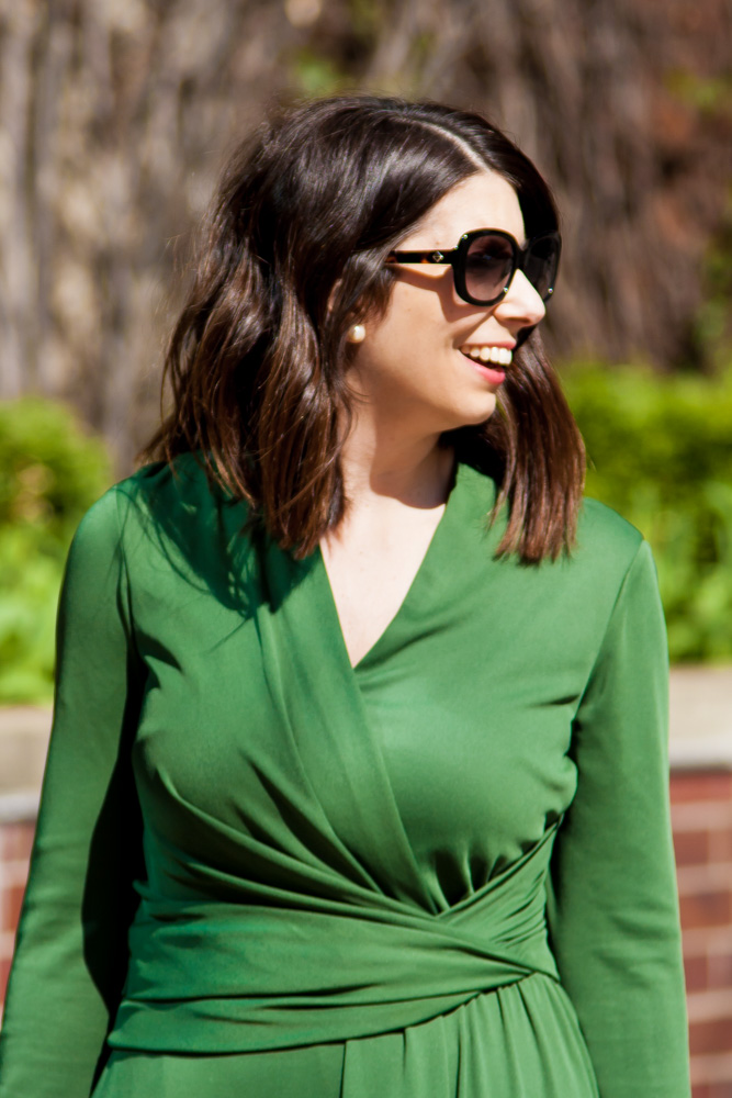 green dress