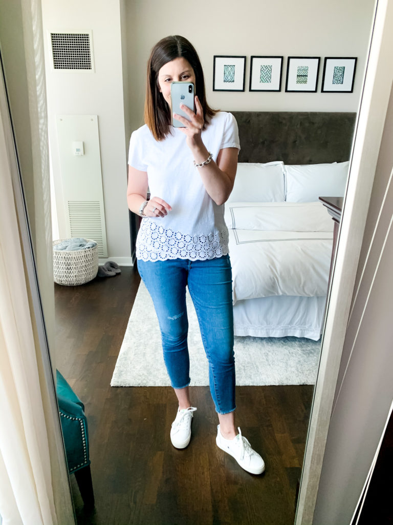 10 Ways to Wear White Sneakers