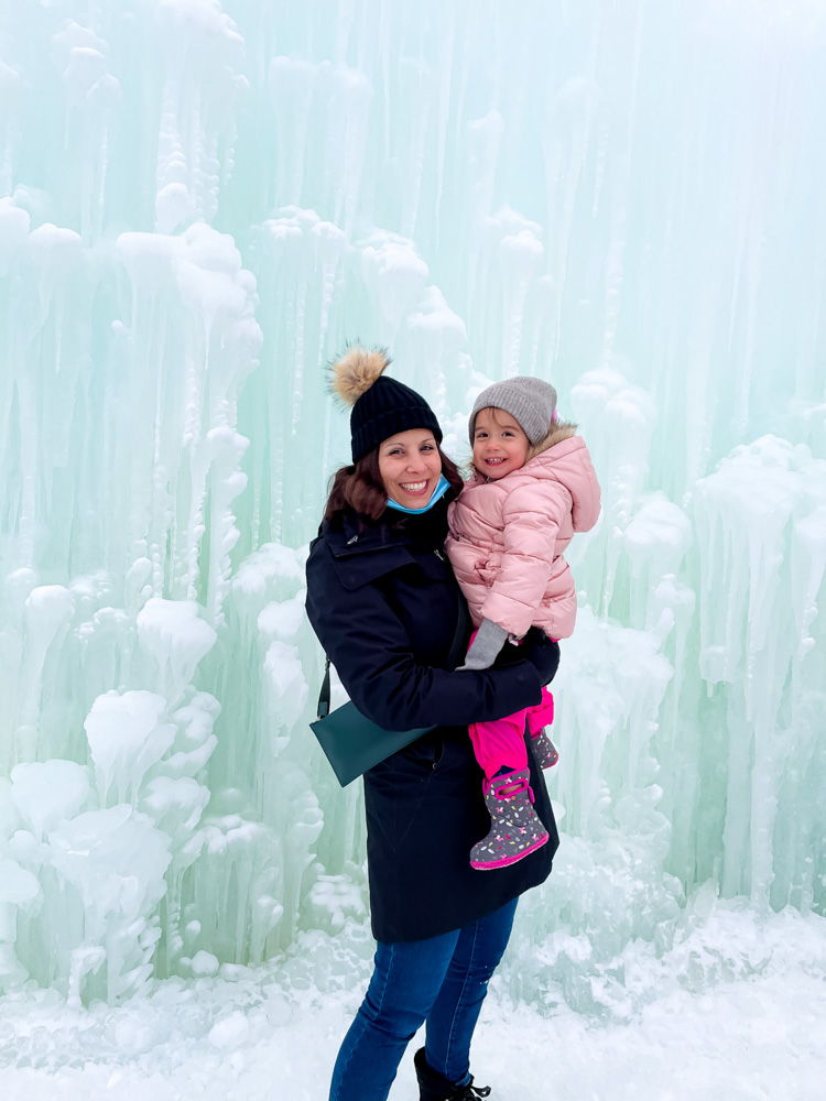 ice castles lake geneva, wisconsin