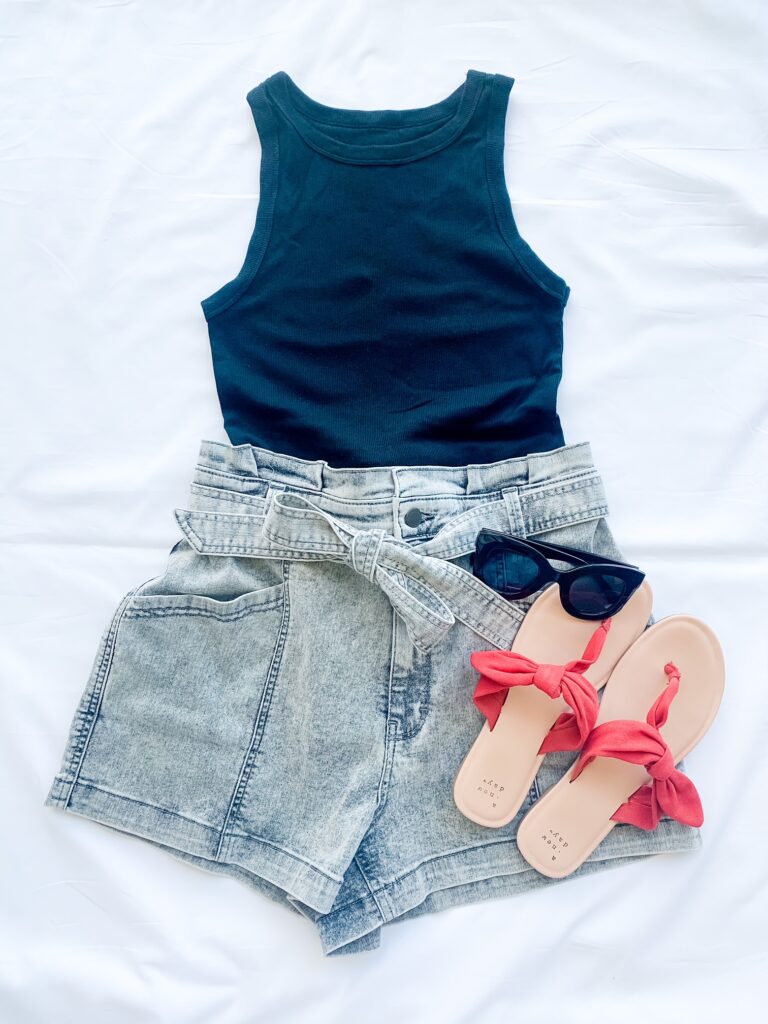 black tank top and summer shorts outfits