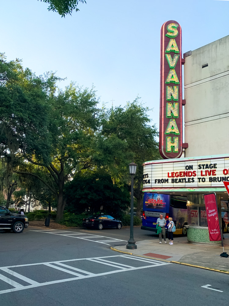 street and theater in savannah travel guide