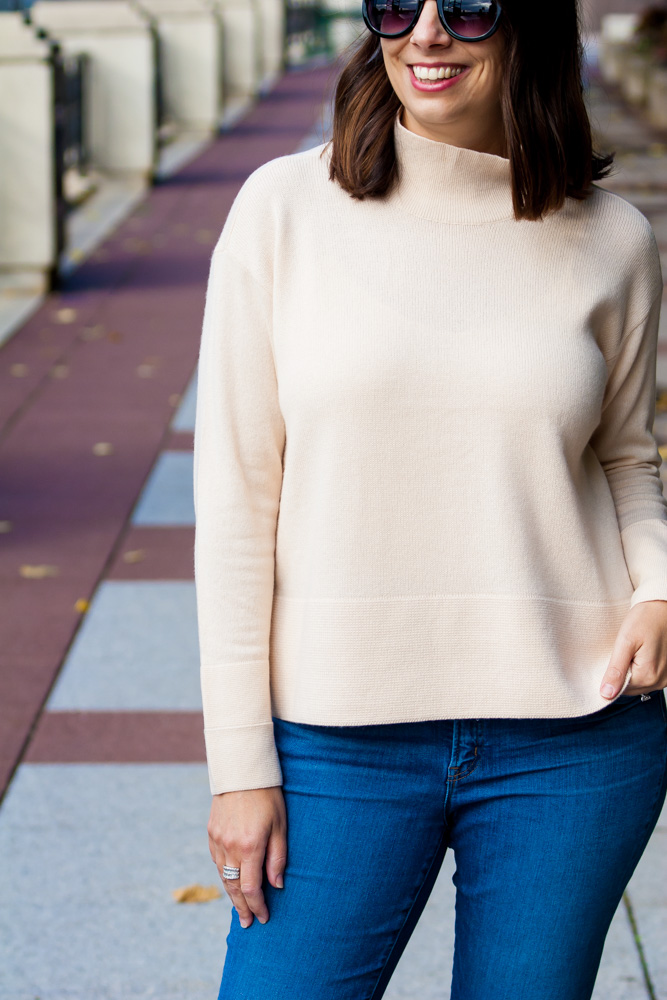 woman wearing Cashmere Square Turtleneck from everlane summer sale