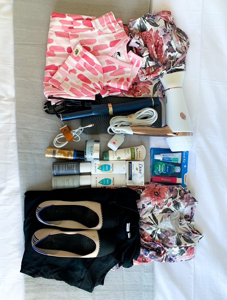 contents of a minimalist hospital bag