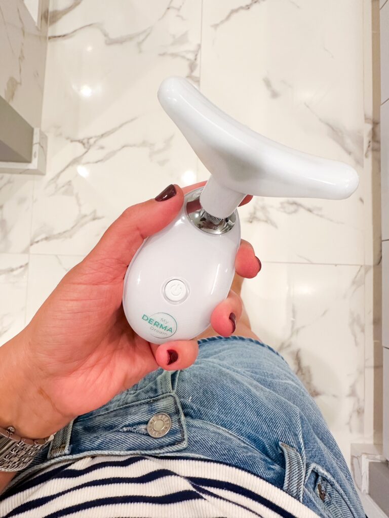 MyoGlow LED Neck and face Lifting device