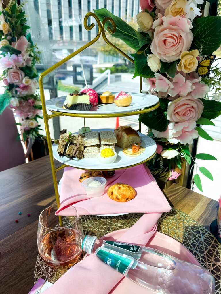 tea around town chicago luxe package, 